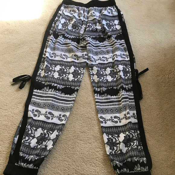 Bebe parachute pants - Picture 3 of 4